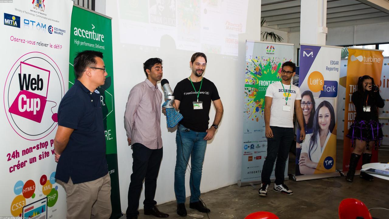 Software engineering workflow photo