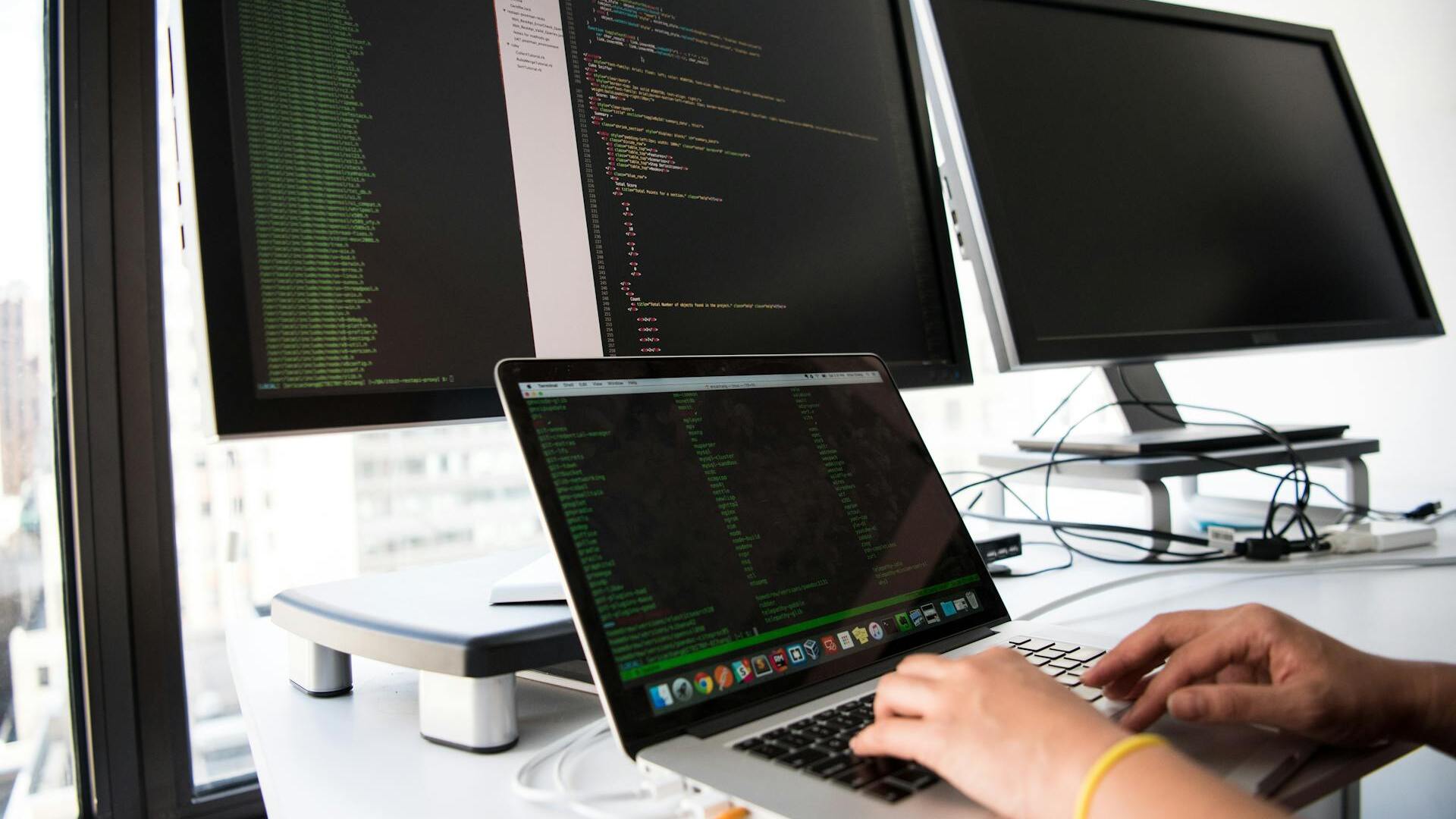 DevOps deployment platform with Docker containers and cloud infrastructure